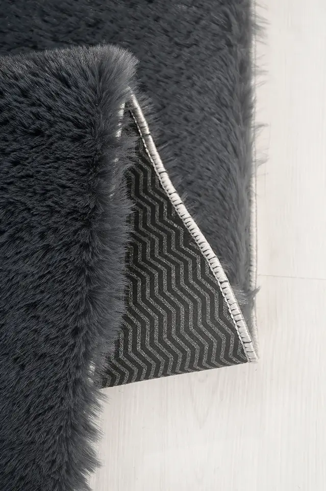 Tavşan Poly Peluş Halı -Antrasit-  Yüksek Kalite-Ekstra Yumuşak - Kaymaz Özel Tabanlı - Özel Ölçü